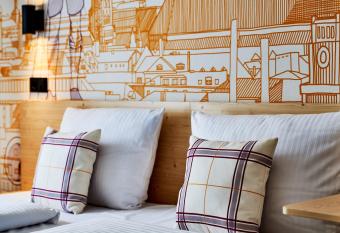 McDreams Hotel M  nchen - Messe allows 18 year olds to book a room