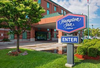 Hampton Inn by Hilton Ottawa allows 18 year olds to book a room