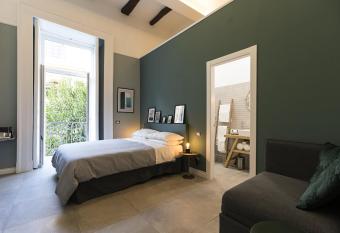 Bellini Suite has Balcony rooms