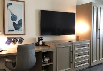 Hyatt Place Santa Barbara allows 18 year olds to book a room