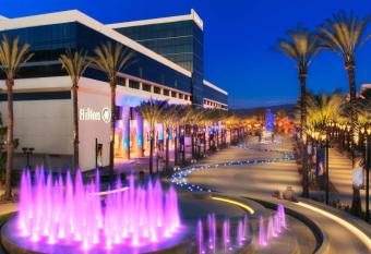 Hilton Anaheim has Balcony rooms