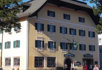 Landgasthof Santner allows 18 year olds to book a room