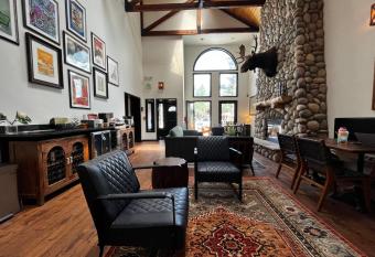 Hotel Frisco has Balcony rooms