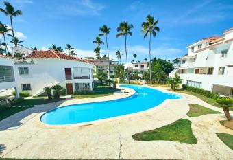 Las Terrazas Condo Punta Cana Beach - Los Corales Village allows 18 year olds to book a room