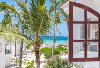 Flor del Mar Condo Punta Cana Beachfront allows 18 year olds to book a room