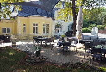 Hotel Wippertal has Balcony rooms