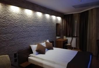 HQ apartments Villa Park has Balcony rooms