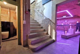 Boutique Hotel BS16 allows 18 year olds to book a room