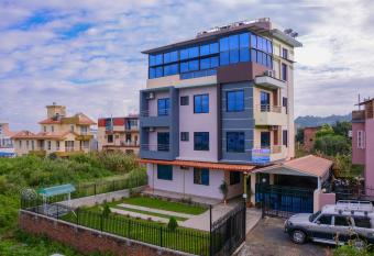 Hotel Golden Three allows 18 year olds to book a room