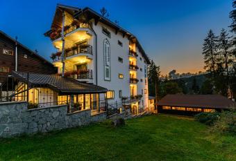 Pensiunea Hilltop has Balcony rooms