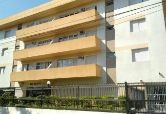 Apto - Enseada - Guaruj   - Do lado da praia - Excelente - 9 pessoas allows 18 year olds to book a room