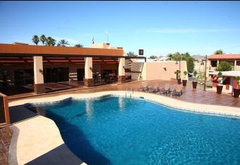 Hotel Gandara allows 18 year olds to book a room