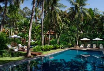 Maison Polanka allows 18 year olds to book a room