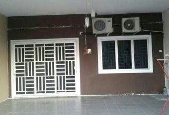 GERIK BANDING HOMESTAY has Balcony rooms