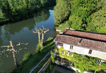 Le Gu   Renard-un Balcon Sur La Charente has Balcony rooms