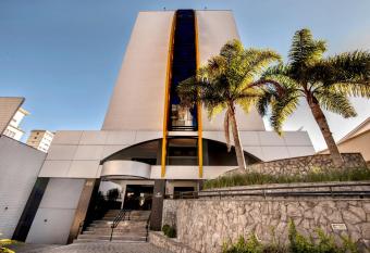 Slim Curitiba Alto da XV by Slaviero Hot  is allows 18 year olds to book a room