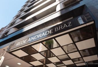 Rede Andrade Braz has rooms with a private hot tub