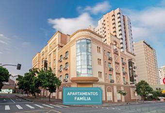 ROCKEFELLER by Slaviero Hot  is allows 18 year olds to book a room