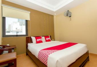 Phuc Long Hotel allows 18 year olds to book a room