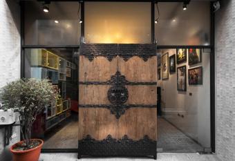 Art Space                                287 has Balcony rooms