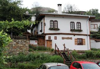 Guest House The Old Lovech has Balcony rooms