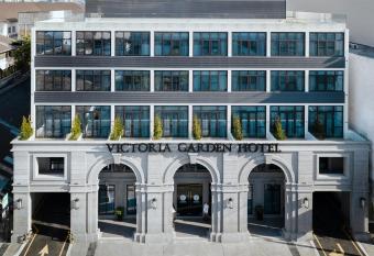 Victoria Garden Hotel allows 18 year olds to book a room