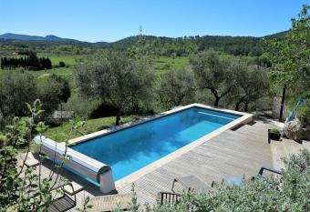 O PATIO DU MAS has Balcony rooms