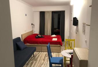 Apartment#513 GudauriLOFT-Mgzavrebi allows 18 year olds to book a room