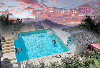 Modern studio near Waterfall and Firefly Watching has Balcony rooms