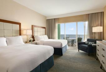 Hilton Ocean City Oceanfront Suites has rooms with a private hot tub
