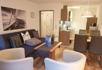 Wiesenweg W03 allows 18 year olds to book a room