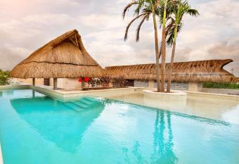 Azul Tulum by GuruHotel allows 18 year olds to book a room