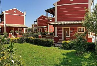 Medusa s Villas has Balcony rooms