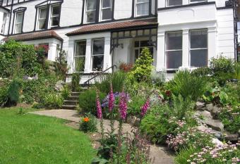 Bryn Derwen Guest House allows 18 year olds to book a room