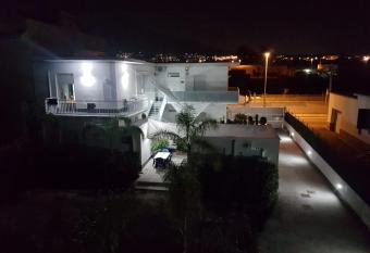 B&B Vincenzo has Balcony rooms