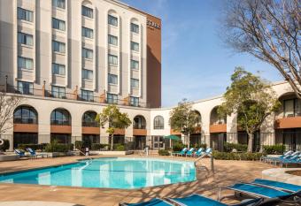 DoubleTree by Hilton Newark - Fremont has Balcony rooms