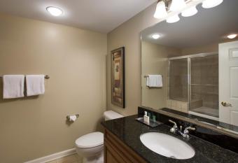 Royale Palms Condominiums has Balcony rooms