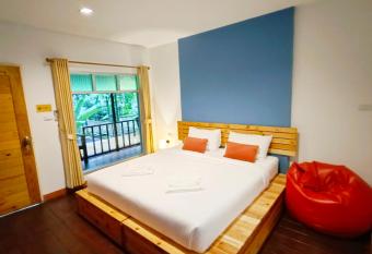 Nua Tone Resort Bang Tao has Balcony rooms
