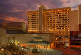 DoubleTree by Hilton Little Rock has Balcony rooms