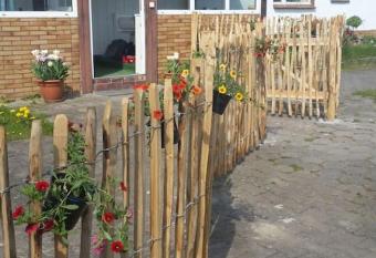Hof Heideland 2 - Fenster zum Hof has Balcony rooms