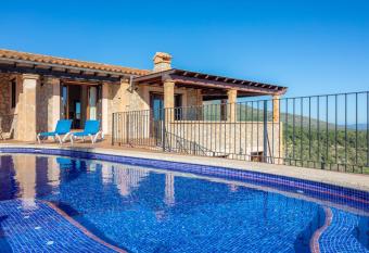 Cas Pobler has Balcony rooms