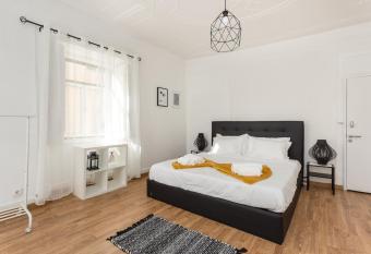 Rooms4All allows 18 year olds to book a room