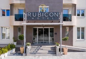 Rubicon Garni Hotel has Balcony rooms