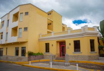 Hotel Mac Arthur allows 18 year olds to book a room