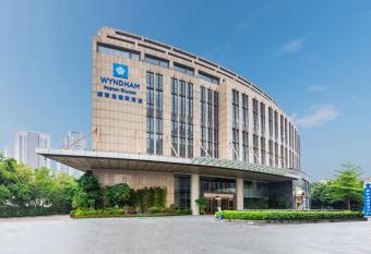 Wyndham Foshan Shunde has Smoking rooms