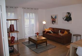 Disneyland Appart 4 bedrooms 100 m2 has Balcony rooms