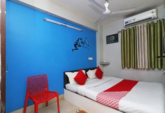 OYO Sher E Bengal allows 18 year olds to book a room