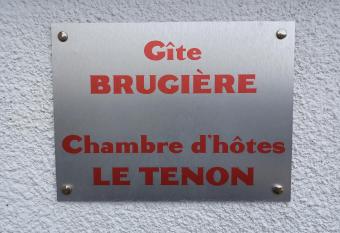 Maison avec 2 chambres est un G  te Brugi  re et maison une chambre est une chambre d h  tes has Balcony rooms