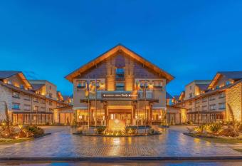 Wyndham Gramado Termas Resort & Spa allows 18 year olds to book a room