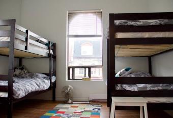 The Parkdale Hostellerie has Balcony rooms
